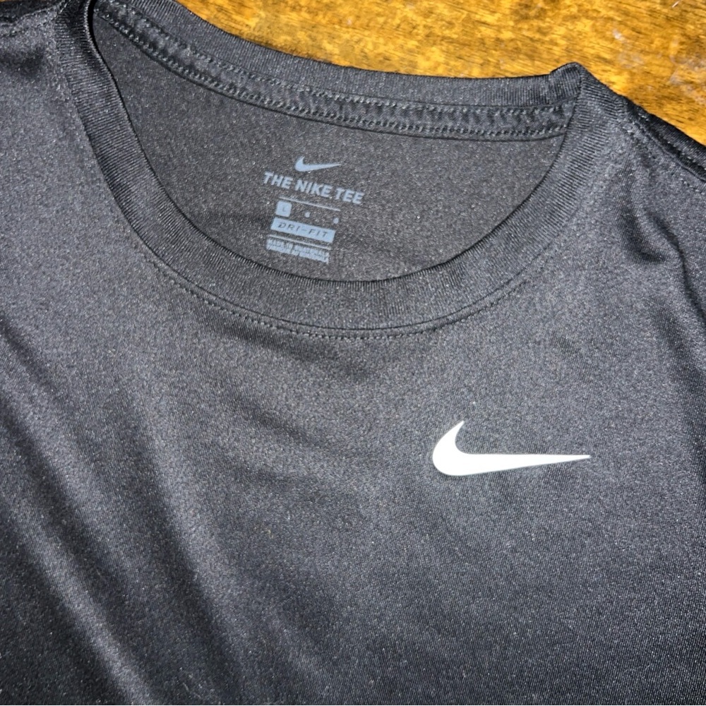 Nike Dri-Fit Black Women’s Athletic Tee – Size L